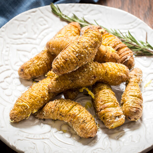 Air Fryer Lemon Parmesan Idaho® Potato Hasselback Fingerling 