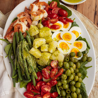 Potato & Garlic Shrimp Niçoise Salad with Green Onion Vinaigrette 