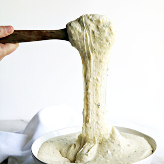 Aligot (Cheesy Mashed Potatoes)