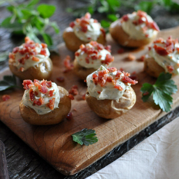 Idaho® Fingerlings with Whipped Goat Cheese and Crisp Pancetta 