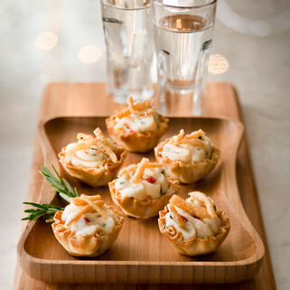 Fresh Gourmet® Crispy Onion, Rosemary and Idaho® Mashed Potato Bites 