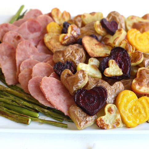 Roasted Idaho® Potatoes and Ham with Caramelized Onion Dip