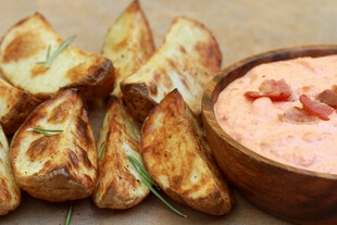 Spicy Roasted Red Peppers & Bacon Dip