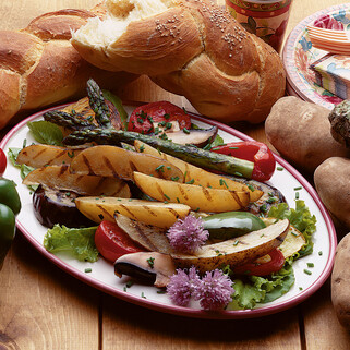Grilled Idaho® Potato Ratatouille Salad 