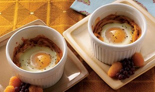 Mexican-Style Eggs-in-a-Nest