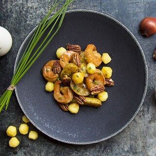Roasted Idaho® Fingerlings with Rock Shrimp Jenkins, Poached Apples & Spiced Pecans