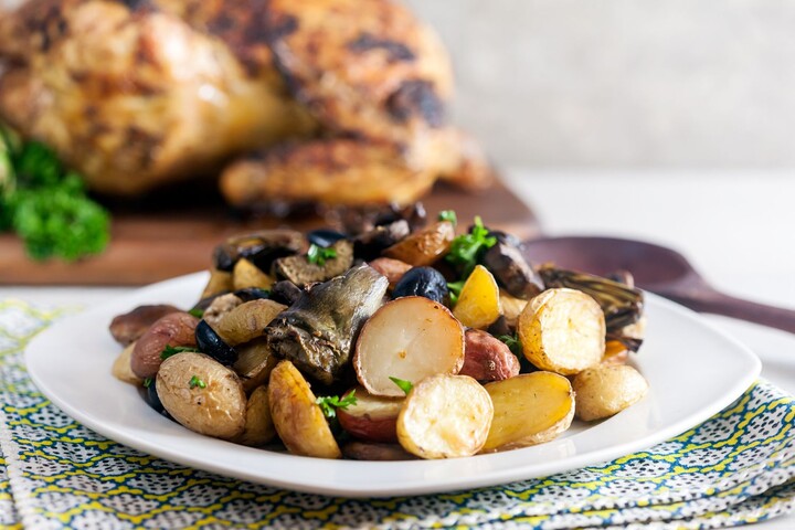 Roast Idaho® Potatoes with Artichokes, Mushrooms and Olives 
