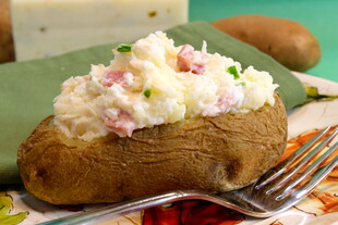 Jalapeño-Ham Stuffed Potatoes 
