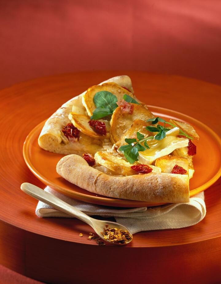 Potato Lyonnaise Pizza with Brie Cheese