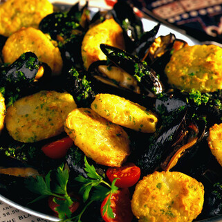Idaho® Potatoes with Mussels and Parsley