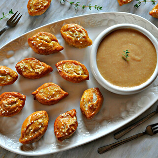 Potato Soft Pretzel Bites with Creamy Caramel Dip