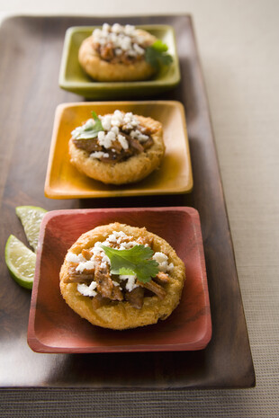 Cazuelitas de Papa de Idaho® con Carnitas