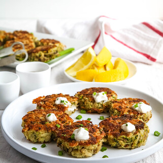 Cheesy Potato Broccoli Cakes