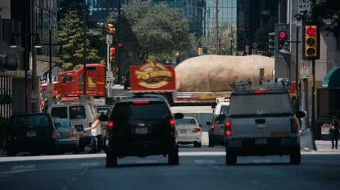 The Great Big Idaho® Potato Truck takes on the big city in the Idaho Potato Commission’s new television commercial.